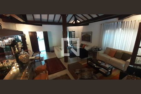 Casa à venda com 4 quartos, 202m² em Vila Progresso, Niterói
