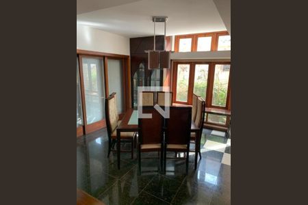Casa à venda com 4 quartos, 349m² em Itaipu, Niterói