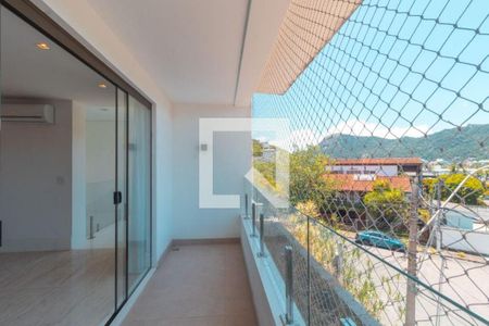 Casa à venda com 5 quartos, 600m² em São Francisco, Niterói