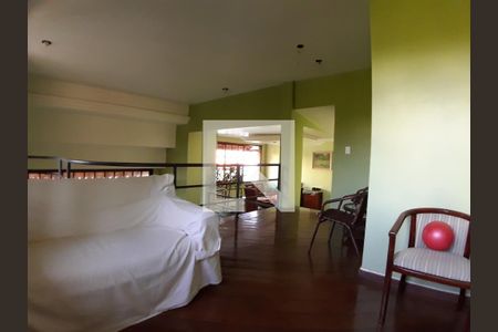 Casa à venda com 4 quartos, 440m² em Badu, Niterói