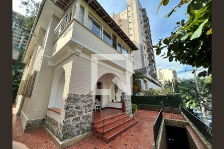 Casa à venda com 4 quartos, 300m² em Icaraí, Niterói