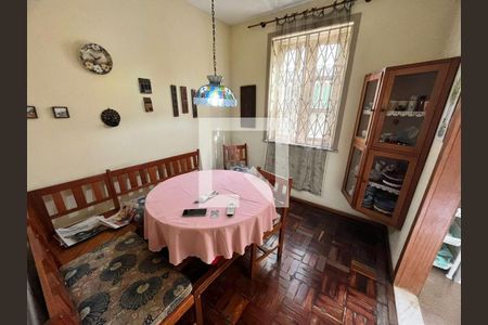 Casa à venda com 4 quartos, 300m² em Icaraí, Niterói