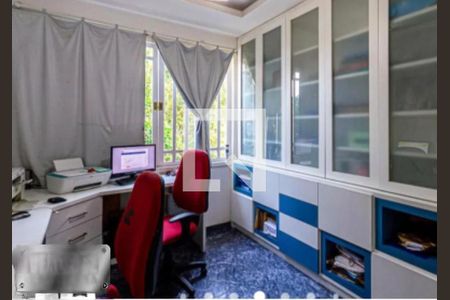 Casa à venda com 470m², 4 quartos e 2 vagas