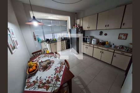 Casa à venda com 6 quartos, 350m² em Santa Rosa, Niterói