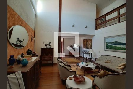 Casa à venda com 5 quartos, 608m² em Camboinhas, Niterói