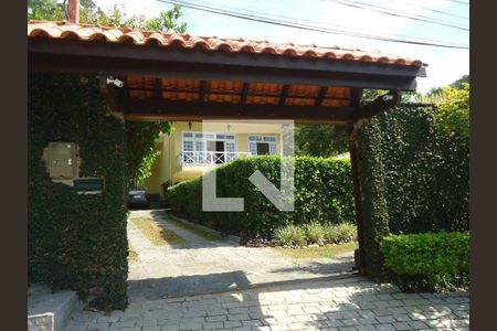 Casa à venda com 5 quartos, 600m² em Muriqui, Niterói