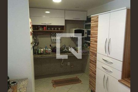 Casa à venda com 3 quartos, 140m² em Piratininga, Niterói