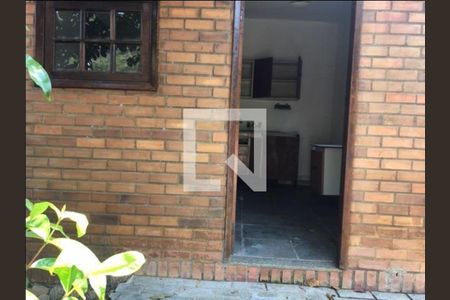 Casa à venda com 1 quarto, 120m² em Matapaca, Niterói