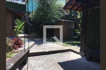 Casa à venda com 1 quarto, 120m² em Matapaca, Niterói