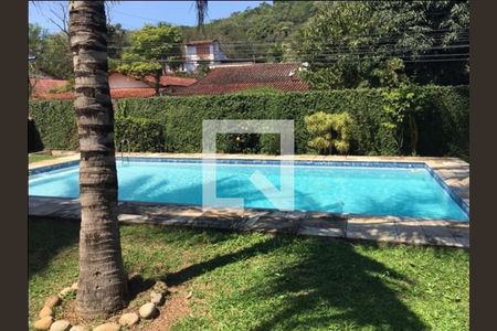 Casa à venda com 1 quarto, 120m² em Matapaca, Niterói