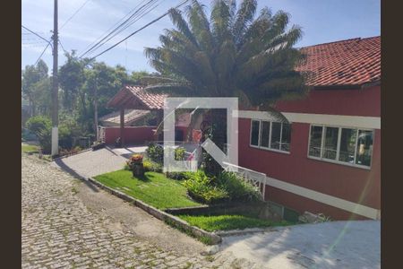 Casa à venda com 6 quartos, 300m² em Piratininga, Niterói