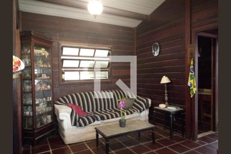 Casa à venda com 4 quartos, 98m² em Itaipu, Niterói