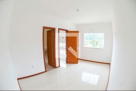 Casa à venda com 2 quartos, 76m² em Serra Grande, Niterói