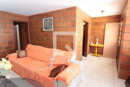 Casa à venda com 5 quartos, 360m² em Maravista, Niterói