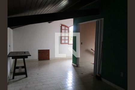 Casa à venda com 4 quartos, 271m² em Camboinhas, Niterói