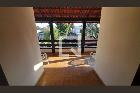 Casa à venda com 5 quartos, 356m² em Camboinhas, Niterói