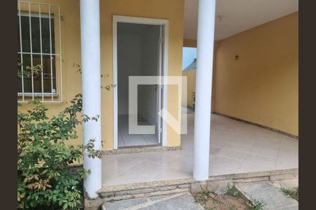 Casa à venda com 2 quartos, 90m² em Serra Grande, Niterói