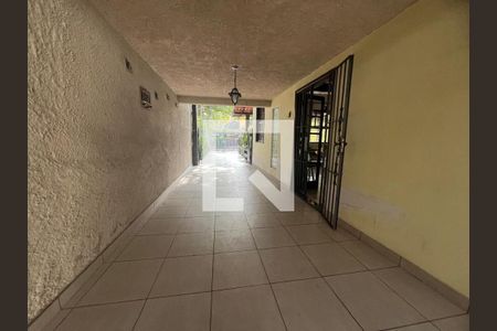 Casa à venda com 4 quartos, 204m² em Piratininga, Niterói