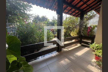 Casa à venda com 4 quartos, 204m² em Piratininga, Niterói