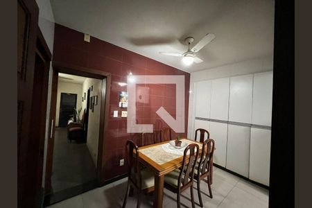 Casa à venda com 4 quartos, 150m² em São Domingos, Niterói