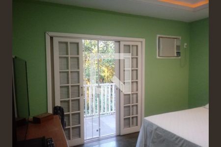 Casa à venda com 4 quartos, 260m² em Badu, Niterói