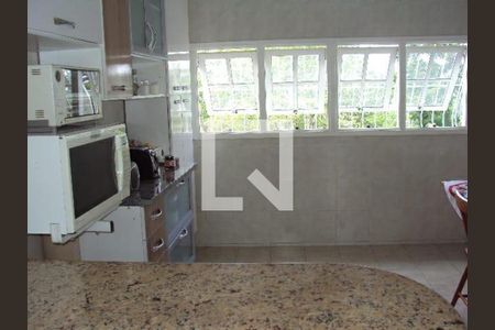 Casa à venda com 4 quartos, 260m² em Badu, Niterói