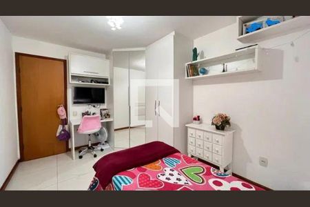 Casa à venda com 3 quartos, 120m² em Serra Grande, Niterói