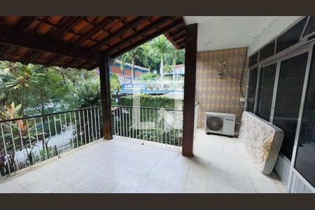 Casa à venda com 6 quartos, 320m² em São Francisco, Niterói