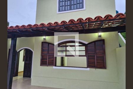 Casa à venda com 3 quartos, 200m² em Piratininga, Niterói