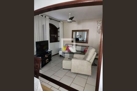 Casa à venda com 3 quartos, 220m² em Piratininga, Niterói