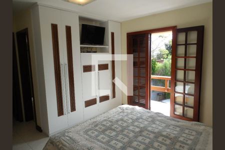 Casa à venda com 4 quartos, 239m² em Itaipu, Niterói
