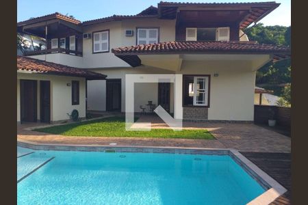 Casa à venda com 4 quartos, 446m² em Badu, Niterói