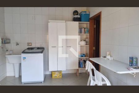 Casa à venda com 3 quartos, 222m² em Piratininga, Niterói