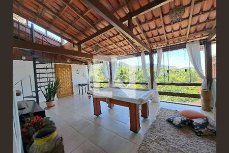 Casa à venda com 4 quartos, 207m² em Engenho do Mato, Niterói