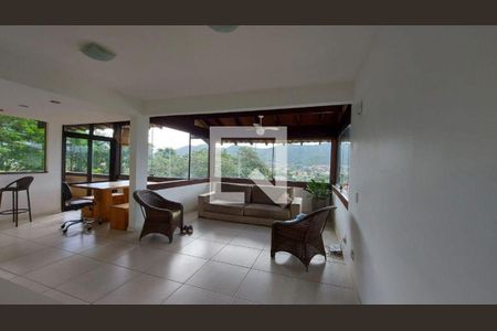 Casa à venda com 4 quartos, 193m² em Itaipu, Niterói