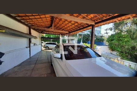 Casa à venda com 3 quartos, 180m² em São Francisco, Niterói