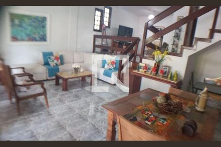 Casa à venda com 3 quartos, 290m² em Vila Progresso, Niterói