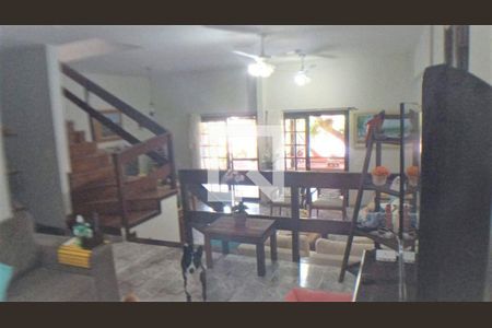 Casa à venda com 3 quartos, 290m² em Vila Progresso, Niterói