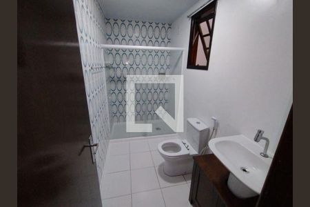 Casa à venda com 5 quartos, 300m² em Maria Paula, Niterói