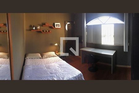 Casa à venda com 4 quartos, 219m² em Icaraí, Niterói