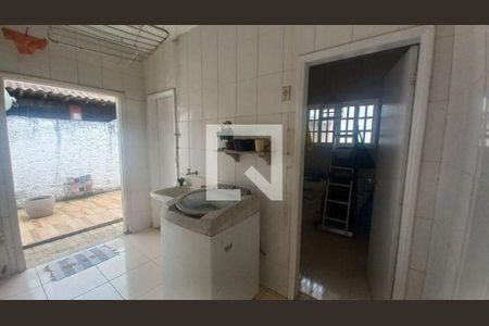 Casa à venda com 4 quartos, 450m² em Maravista, Niterói