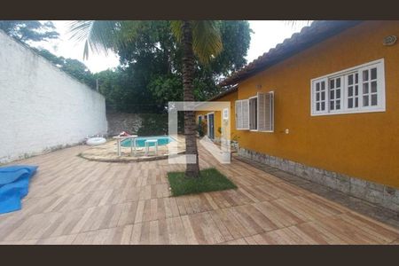 Casa à venda com 4 quartos, 450m² em Maravista, Niterói