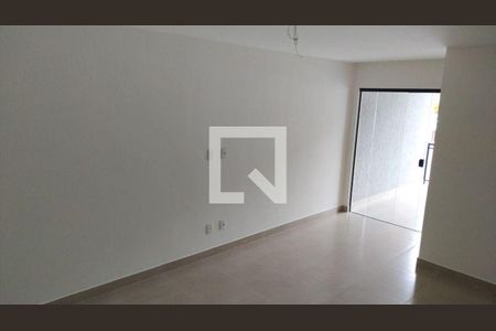 Casa à venda com 4 quartos, 222m² em Piratininga, Niterói