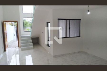 Casa à venda com 4 quartos, 222m² em Piratininga, Niterói