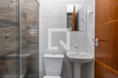 Banheiro de apartamento para alugar com 1 quarto, 26m² em Jardim Lisboa, São Paulo
