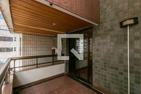 Sacada de apartamento para alugar com 3 quartos, 95m² em Belvedere, Belo Horizonte