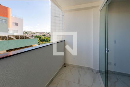 Varanda de apartamento à venda com 3 quartos, 77m² em Coração Eucarístico, Belo Horizonte