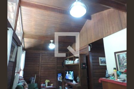 Casa à venda com 3 quartos, 225m² em Itaipu, Niterói