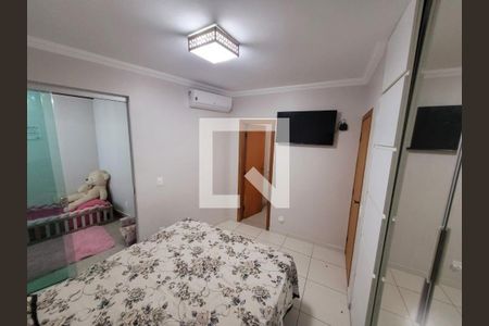 Casa à venda com 3 quartos, 107m² em Pirajá, Belo Horizonte