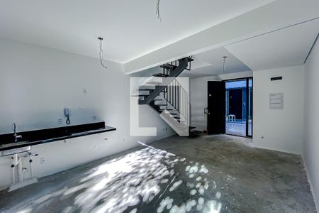 Sala/Cozinha de casa de condomínio à venda com 2 quartos, 112m² em Vila Mariana, São Paulo